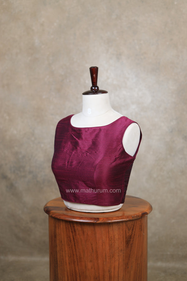 Vaigai- Majenta Blouse (Attachable Sleeves)