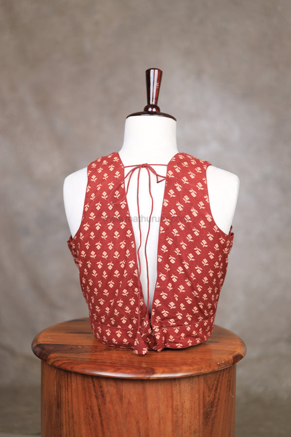 Jiya- Maroon Blouse (Attachable Sleeves)