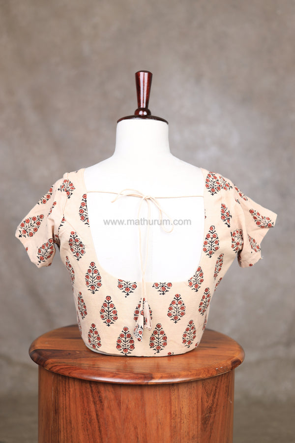 Inari - Beige Blouse