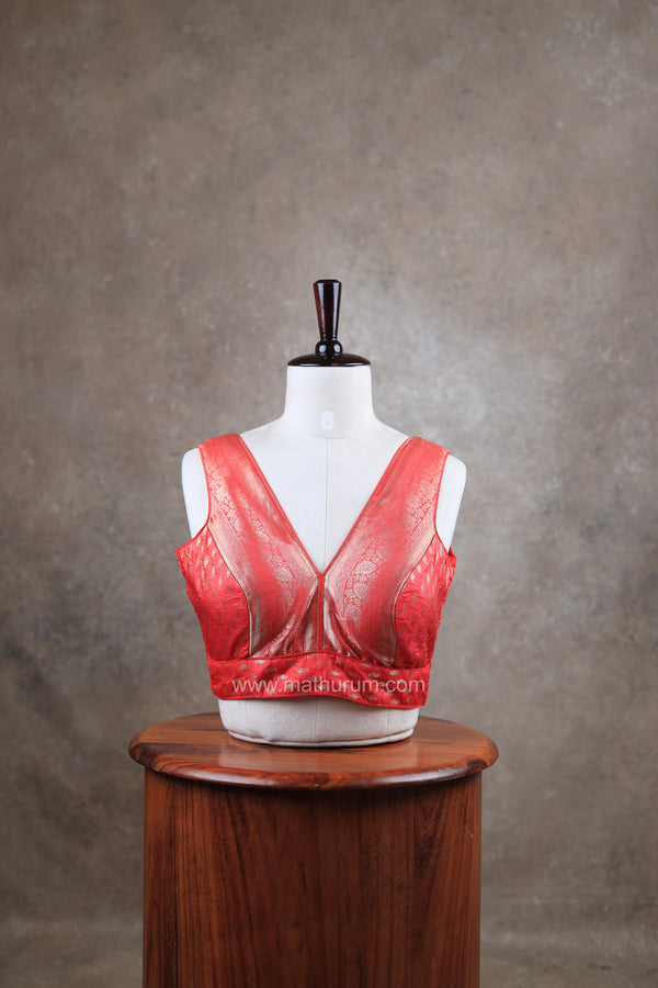 Kundhavai - Red Blouse (Attachable Sleeves)