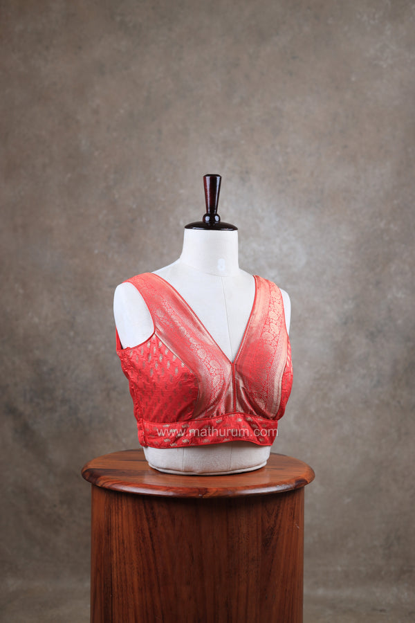 Kundhavai - Red Blouse (Attachable Sleeves)