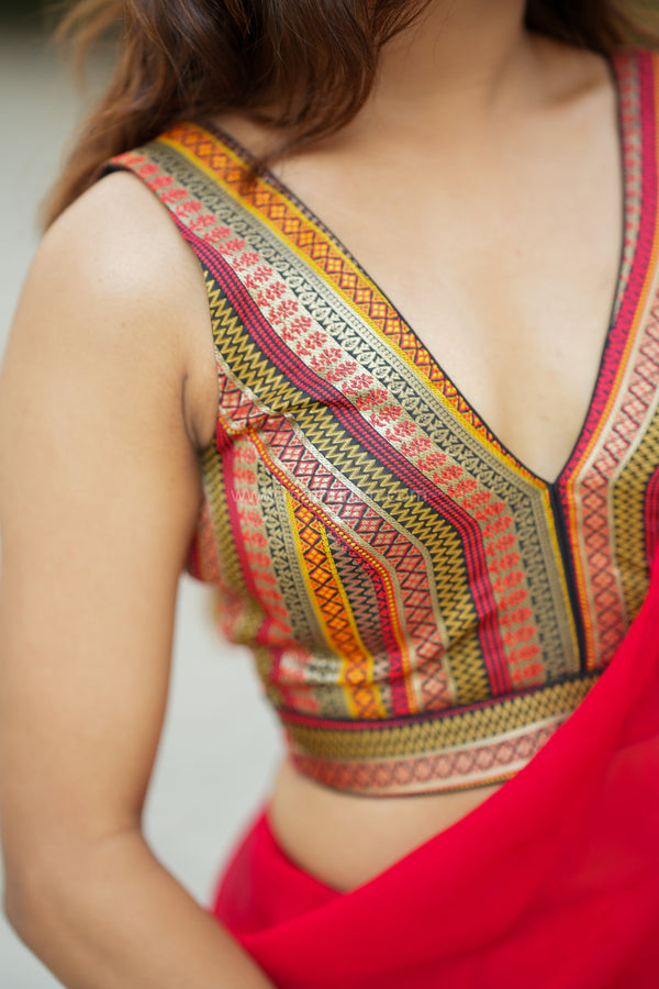 Tharigai- Black Blouse (Attachable Sleeves)