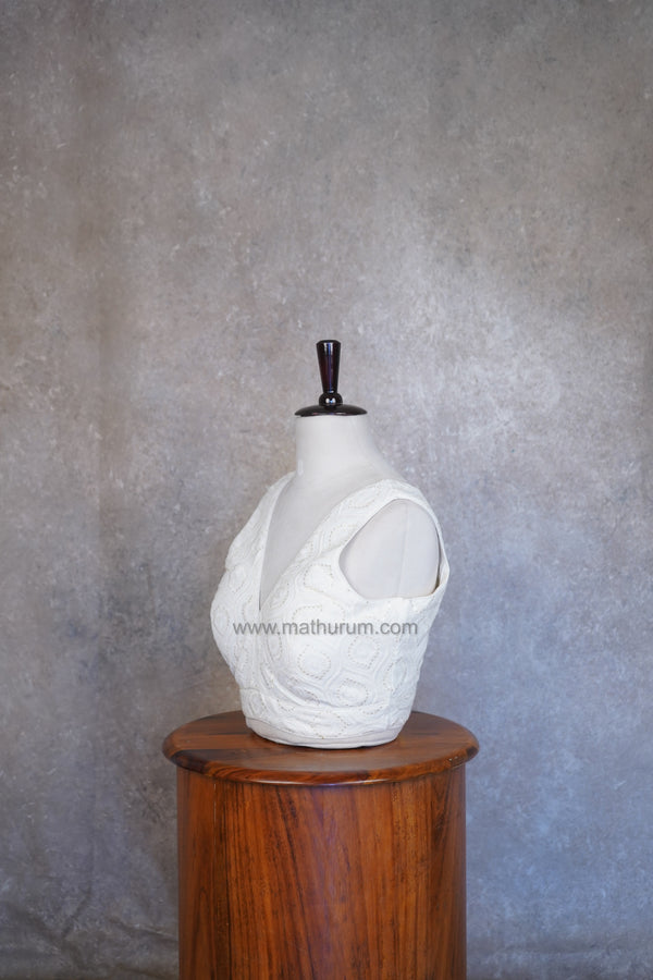 Meera- White Blouse (Attachable Sleeves)