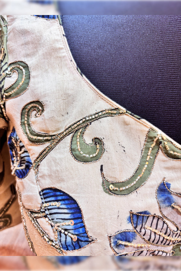 RAAS- Beige Penkalamkari Zardosi Blouse