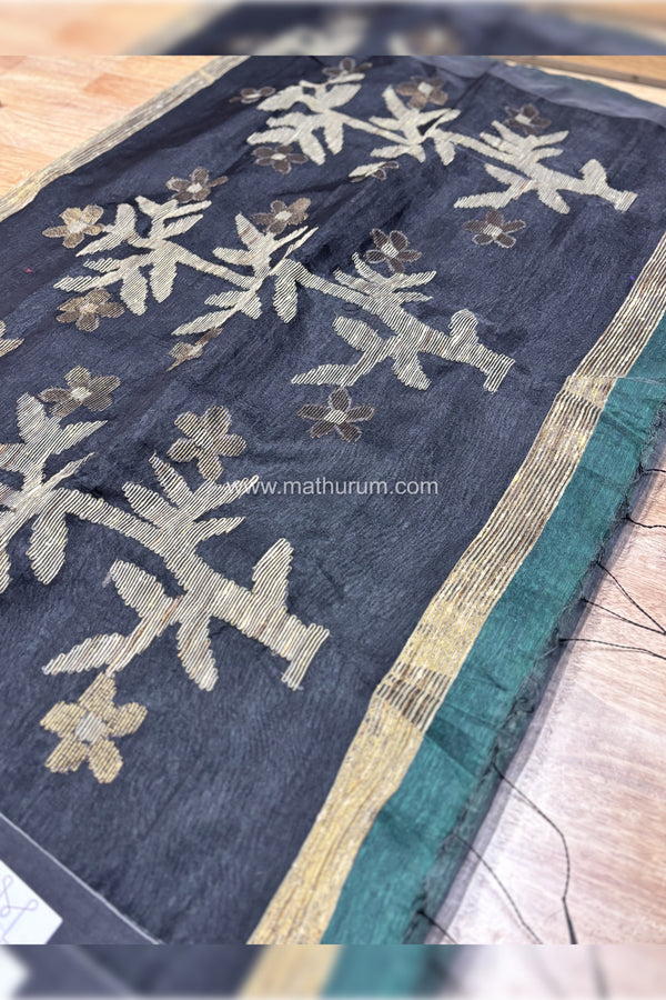 Maaya- Jute Cotton Green/Black Saree